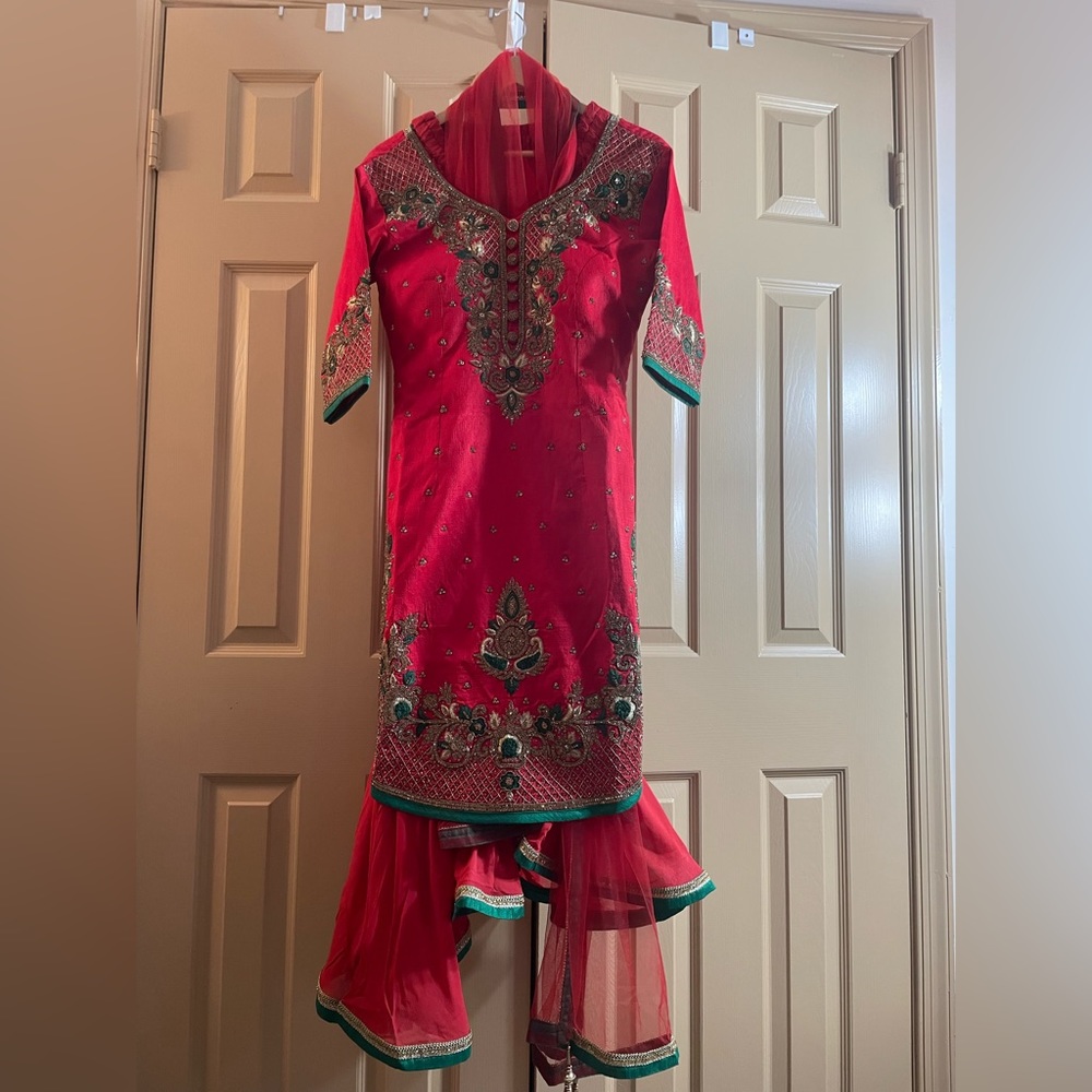 Traditional Salwar Kameez 3 piece set